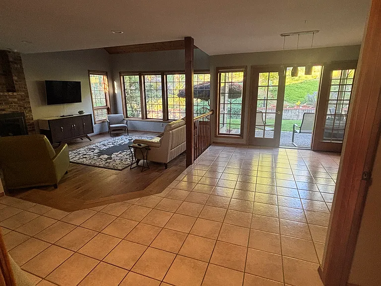 598 Winter Creek Ln — Photo 14