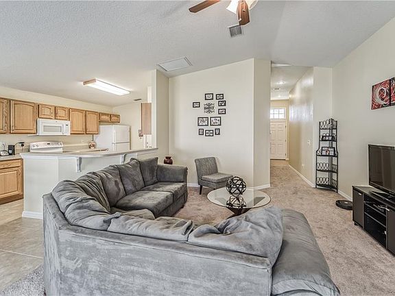 3rd image of 37158 Highland Bluff Cir