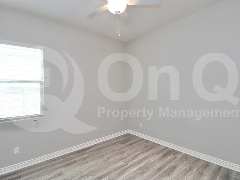 15078 W Roosevelt St — Photo 18