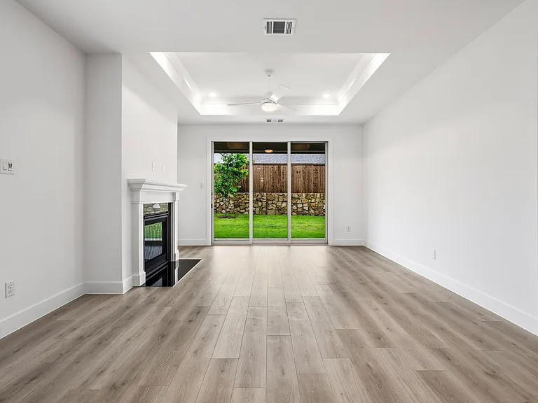 619 Sagebrush Trl — Photo 11