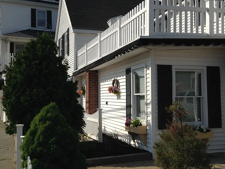 Washington St — Photo 12