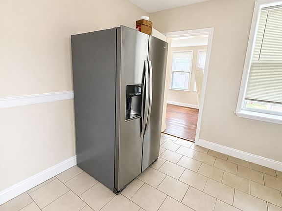3rd image of 3632 Phillips Pl #A