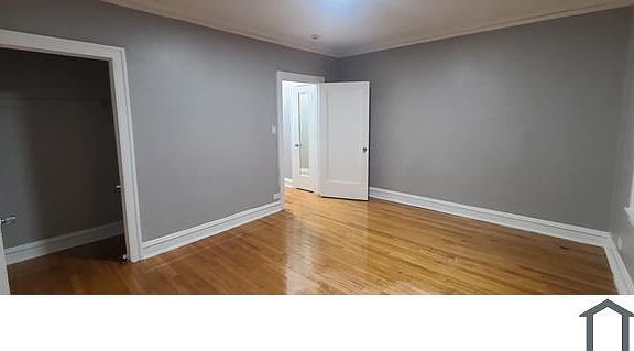 2nd image of 822 E 82nd St APT 3