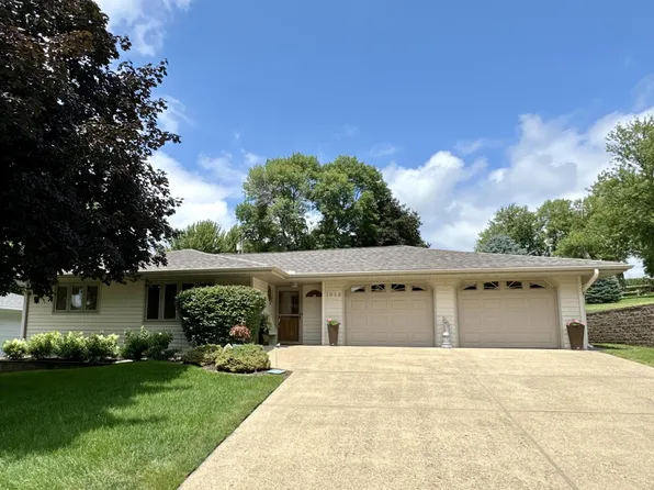 1012 N Division St, Audubon, IA 50025