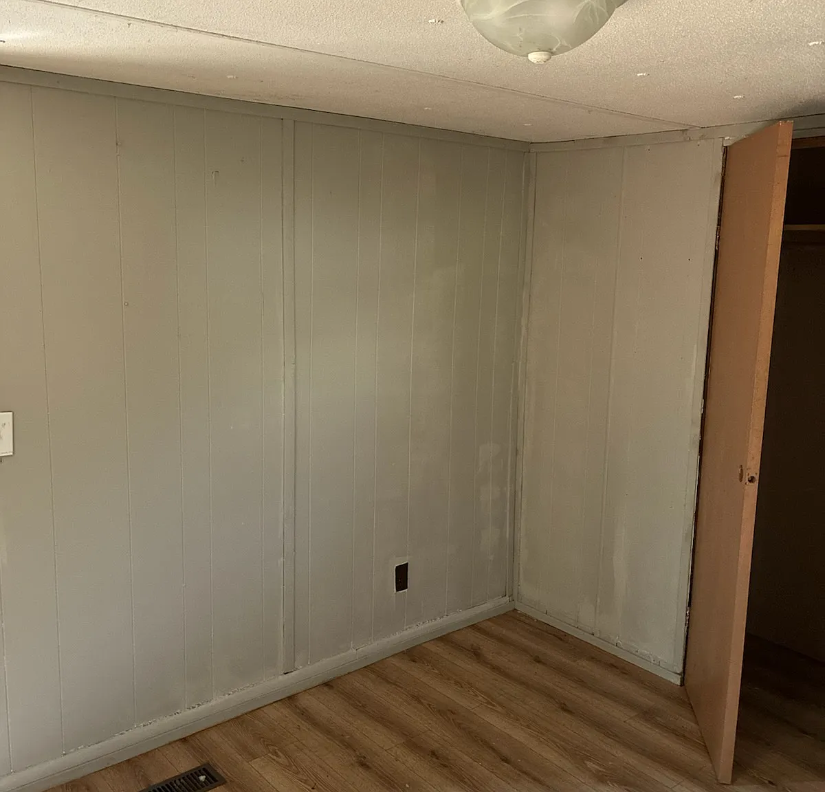 2 bed, 784 sqft, $950 — Photo 2