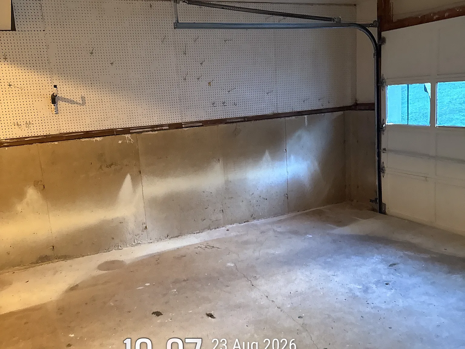4 bed, 2622 sqft, $2,600 — Photo 3