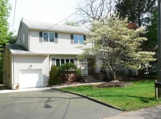 51 Union Ave, Edison, NJ 08820