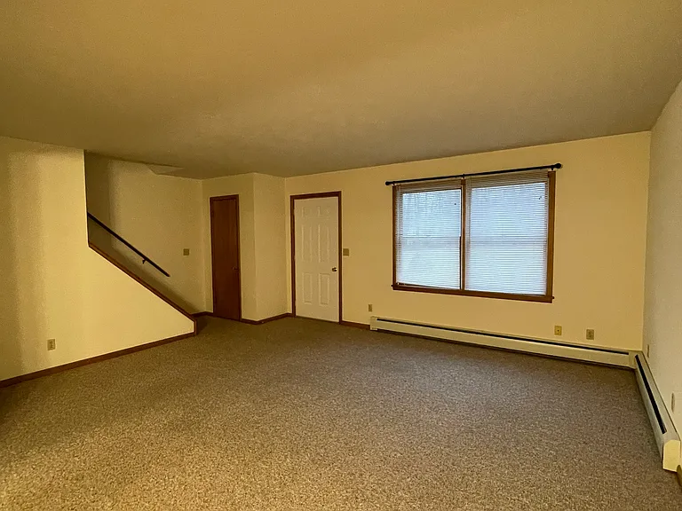 104 Maple Ave #3 — Photo 4
