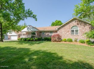 5304 Chenoweth Run Rd, Louisville, KY 40299
