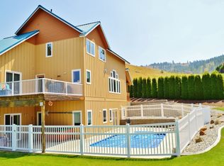 5040 Whispering Ridge Dr, Wenatchee, WA 98801