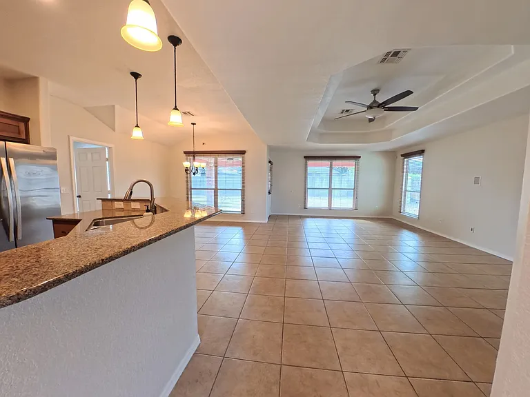 14 Burnham Dr — Photo 9