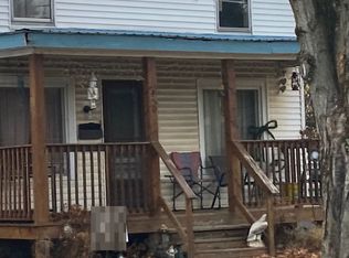 450 York St, Poultney, VT 05764