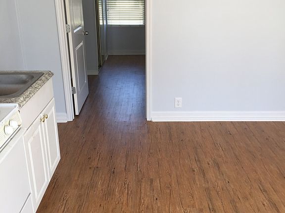 5th image of 10464 106th Ave N #10