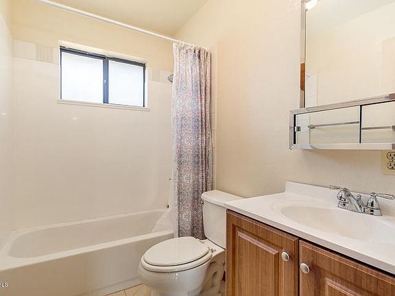 Unit 1  Bath1