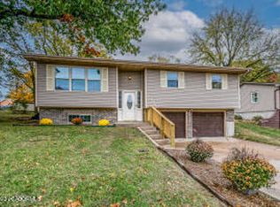 1005 Fairland Rd, Jefferson City, MO 65109