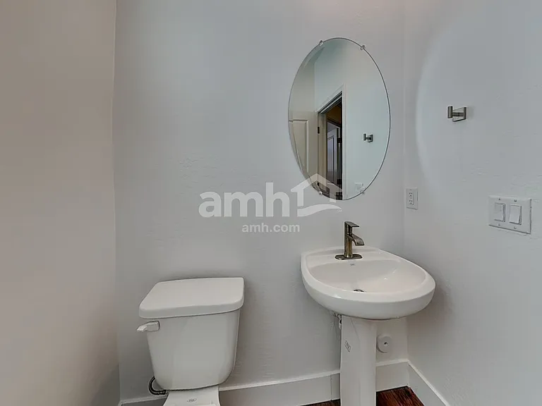 21578 S 231st St — Photo 7