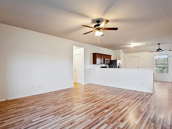 3rd image of 705 NW 69th Ave