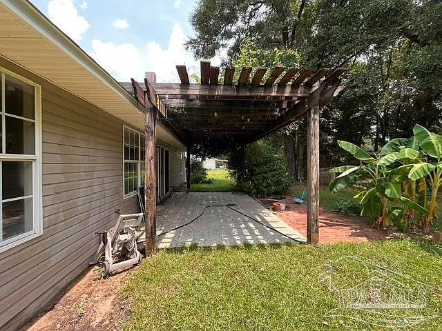 5563 Chantilly Cir — Photo 15