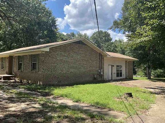 3rd image of 104 Marianna Dr