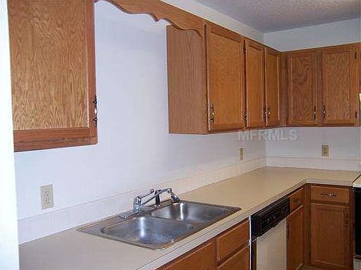 3rd image of 6464 Sandpipers Dr APT 19
