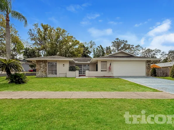 206 Earl St, Tarpon Springs, FL 34689