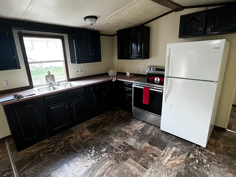 322 Woodmarsh Ln — Photo 1