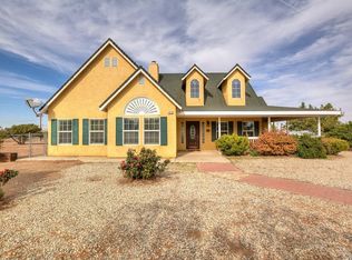 10222 Brawley Rd, Oak Hills, CA 92344