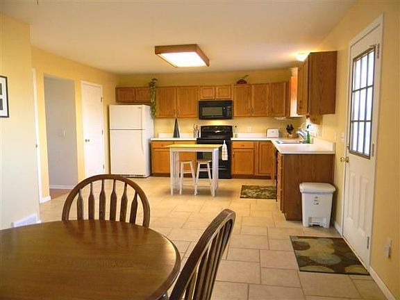 5th image of 1216 Quail Hollow Dr