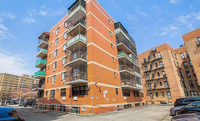 1st image of 3445 Leavitt St APT 5C