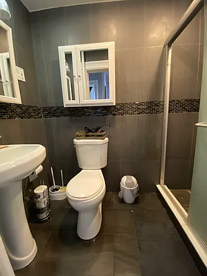 Rented by Compass | media 33