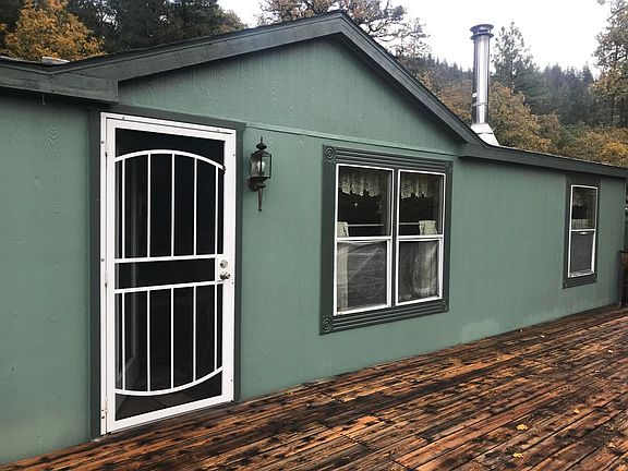 3rd image of 300 Decker Ln