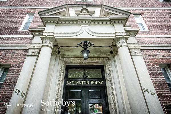 Sold by Terrace Sotheby's International Realty | media 40