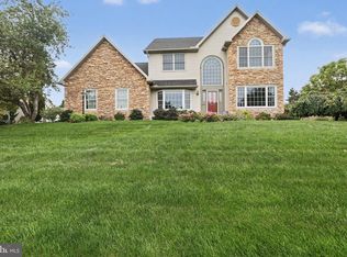 5300 Barbara Dr, Mechanicsburg, PA 17050