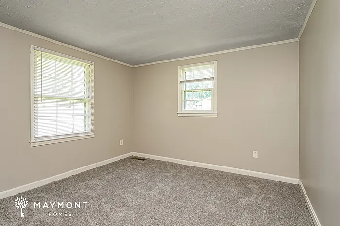 1404 Waterloo Dr — Photo 9