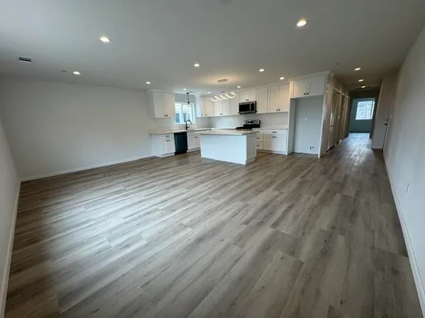 2215&2213 Goldenstar Ct, McKinleyville, CA 95519