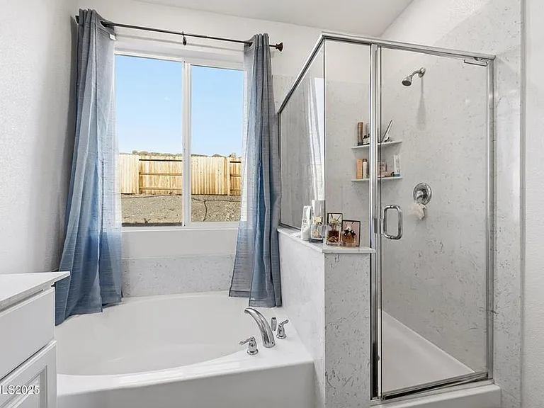 326 Redwall Ct — Photo 8