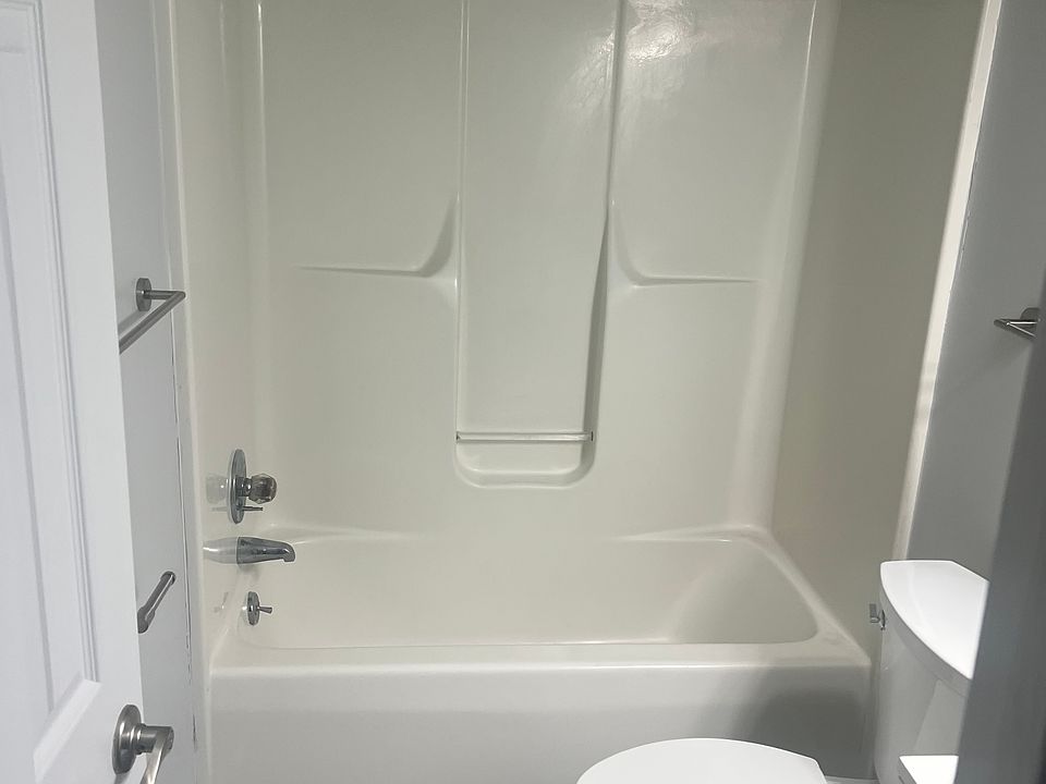 1st image of 1055 SW Greenville Blvd #102