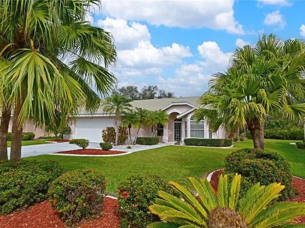 6915 Stone River Rd, Bradenton, FL 34203