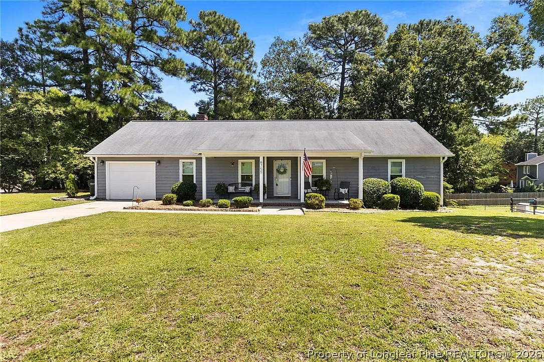 3 bed, 2.0 bath, 1757 sqft, $1,750 — Photo 1