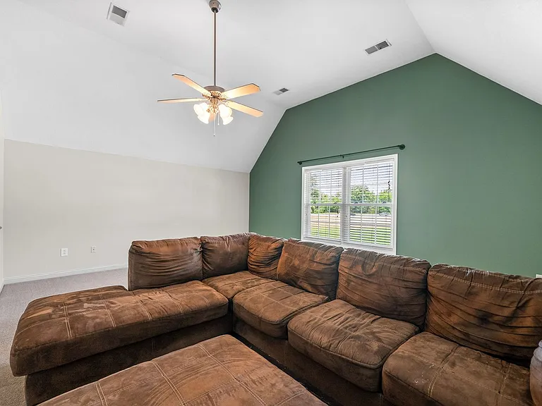 680 Foxfield Dr — Photo 26