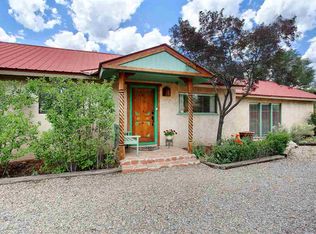534 Dolan St, Taos, NM 87571
