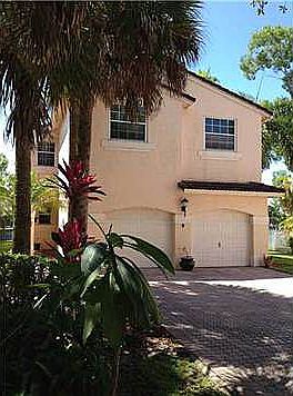 1st image of 9867 Fairway Cove Ln