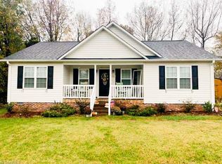 5126 Hilltop Ave, Trinity, NC 27370