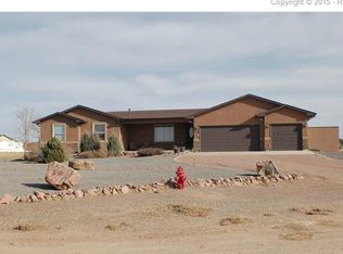1156 S Oakleaf Dr, Pueblo West, CO 81007