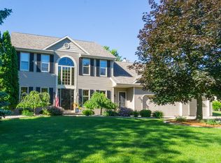 2881 Pine Ridge Rd, Oshkosh, WI 54904