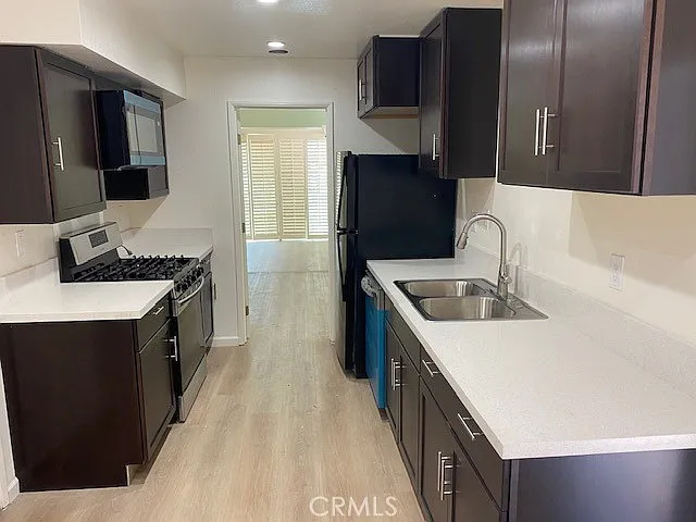 5421 S La Cienega Blvd — Photo 8