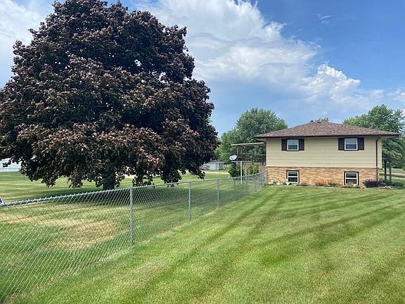 2nd image of 1473 Lamson Dr