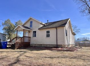 520 N Spring St, Columbus, WI 53925