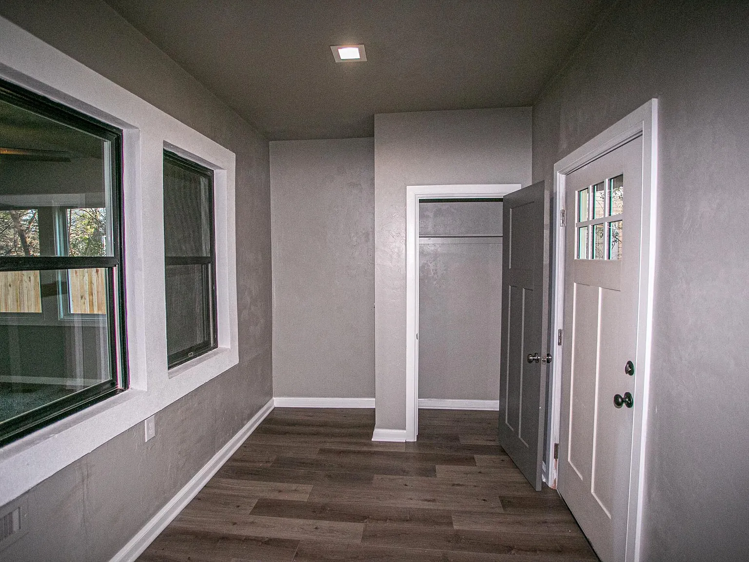 1329 NW 19th St — Photo 3