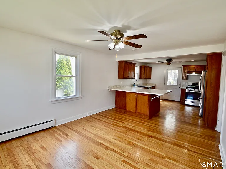 314 Knowlton St — Photo 3